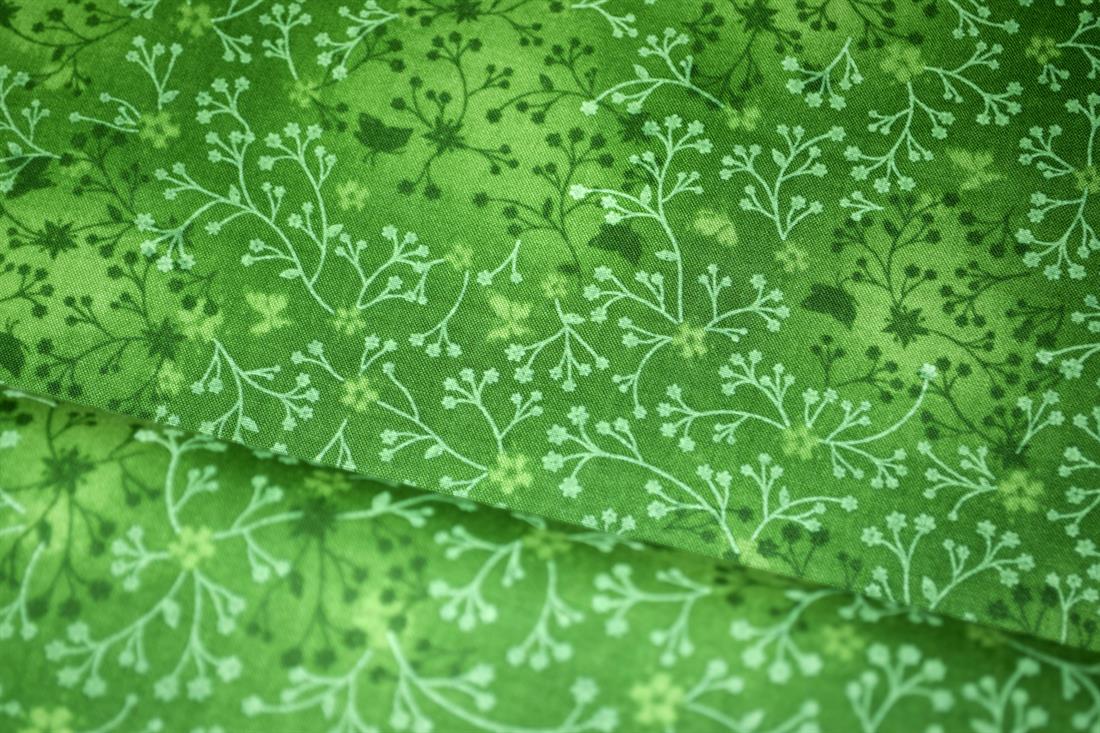 Premium 100% Cotton Quilting Craft Fabric,Flutter / Floral Print, 112cm Wide High Quality