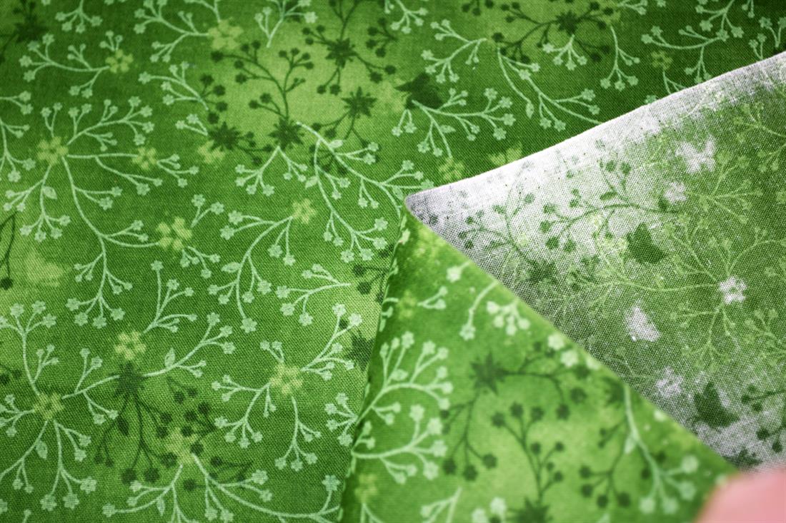 Premium 100% Cotton Quilting Craft Fabric,Flutter / Floral Print, 112cm Wide High Quality