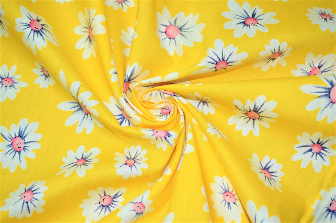 Printed Premium 100% Cotton 148cm Wide, High Quality; This lovely fabric is great for dressmaking, quilting, patchwork, bed sheets, pillow cases, curtains, face masks/coverings, and for craft projects. Colours may slightly vary due to the lighting during the photo shooting or the monitor's display. Wash at 30degree.