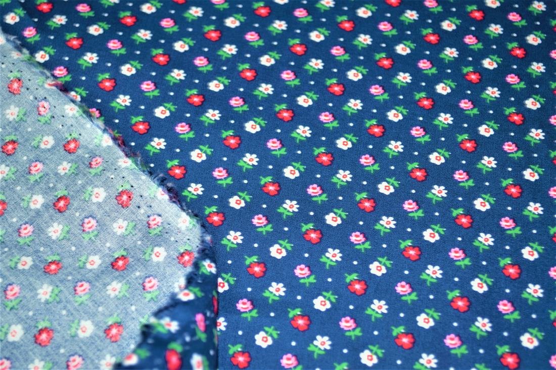 Printed Premium 100% Cotton 148cm Wide, High Quality; This lovely fabric is great for dressmaking, quilting, patchwork, bed sheets, pillow cases, curtains, face masks/coverings, and for craft projects. Colours may slightly vary due to the lighting during the photo shooting or the monitor's display. Wash at 30degree.