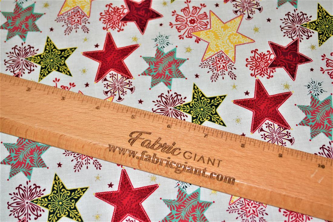 Christmas Fabric Stars print desing High Quality; This lovely fabric is great for dressmaking, quilting, patchwork, bed sheets, pillow cases, curtains, face masks/coverings, and for craft projects. Width 137cm, Composition 100% Cotton Washing - 30 degrees celsius Colours may slightly vary due to the lighting during the photo shooting or the monitor's display