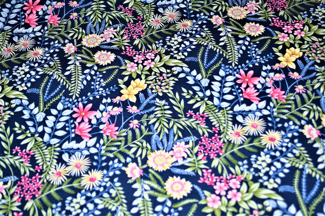 Premium Printed Craft 100% Cotton Fabric, High Quality fabric 112cm Wide, High QualityThis digital print fabric is ideal for dressmaking, quilting, patchwork, bunting, cushion-covers, and for other craft projects. Colours may slightly vary due to the lighting during the photo shooting or the monitor's display
