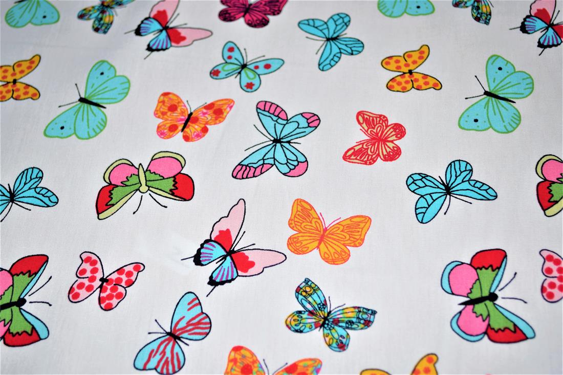 Premium Printed Craft 100% Cotton Fabric, Butterflys Print Desing, High Quality fabric 112cm Wide, High QualityThis digital print fabric is ideal for dressmaking, quilting, patchwork, bunting, cushion-covers, and for other craft projects. Colours may slightly vary due to the lighting during the photo shooting or the monitor's display