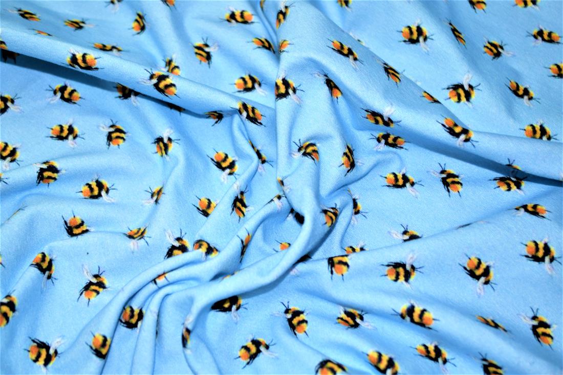 Bees - image 8