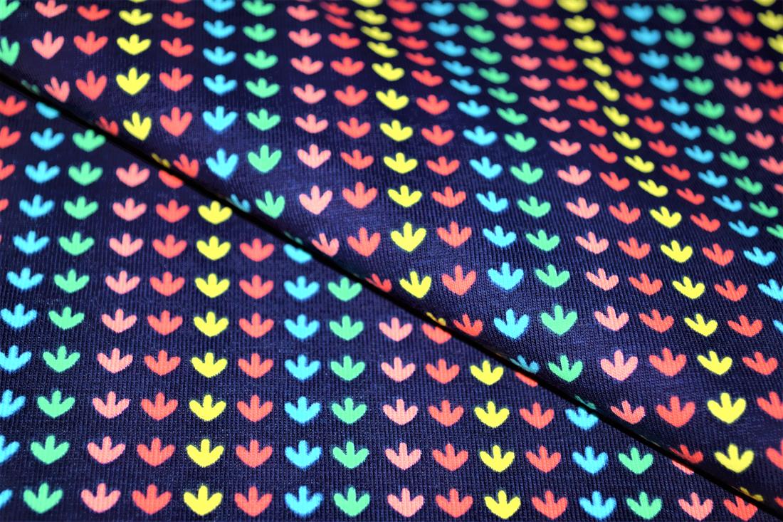 Printed Jersey Soft Stretch Knit Making Dress Fabric , High Quality, 150 cm Wide Perfect for Dressmaking, Tops, Skirts, Dancewear/ Costumes Very easy to sew due to its slight stretch and comfortable to wear