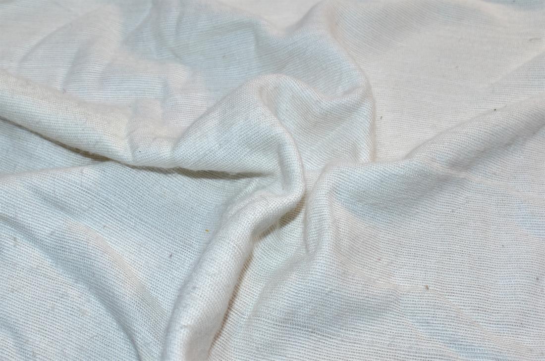 Plain Polyester  Fabric, High Quality 
Perfect for Dressmaking, Tops, Skirts, Dancewear/ Costumes.
Colours may slightly vary due to the lighting during the photo shooting or the monitor's display. 
Width: 58"/ 148cm