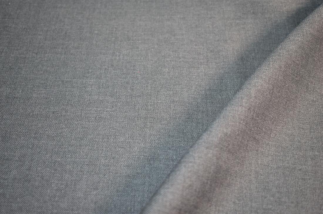 Plain Polyester Fabric 
Perfect for Dressmaking, Tops, Skirts, Dancewear/ Costumes.
Colours may slightly vary due to the lighting during the photo shooting or the monitor's display. 
Width: 58"/ 148cm