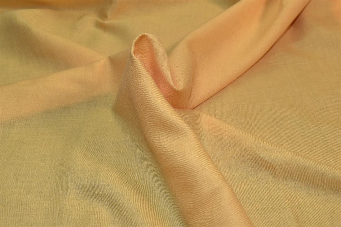 Plain Polyester Fabric 
Perfect for Dressmaking, Tops, Skirts, Dancewear/ Costumes.
Width: 58"/ 148cm
Colours may slightly vary due to the lighting during the photo shooting or the monitor's display.