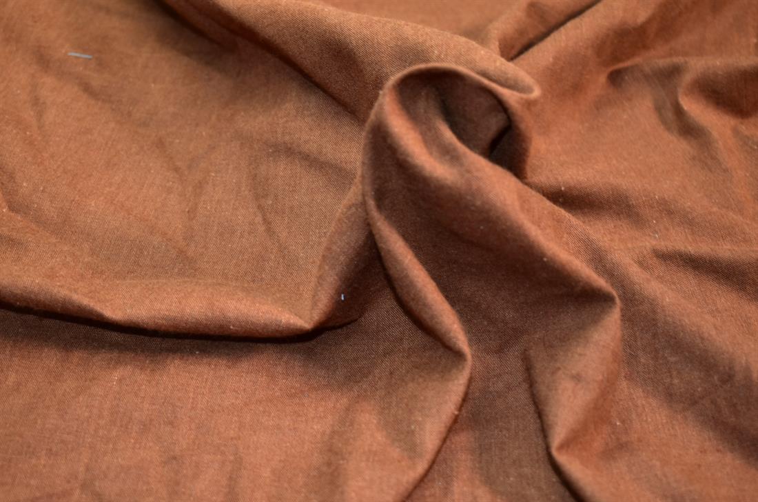 Dark Rust - Polyester  Fabric
Perfect for Dressmaking, Tops, Skirts, Dancewear/ Costumes.
Width: 58"/ 148cm
Colours may slightly vary due to the lighting during the photo shooting or the monitor's display.