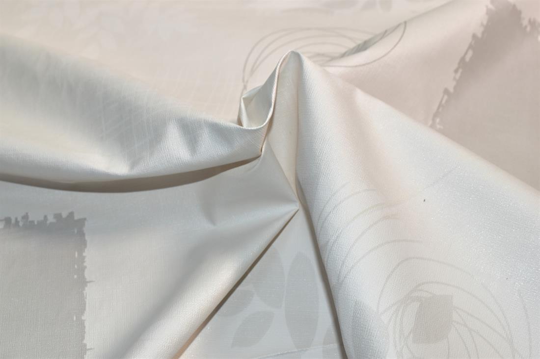 Polyester Table Covering Fabric 
Perfect for Dressmaking, Tops, Skirts, Dancewear/ Costumes.
Width: 58"/ 148cm
Colours may slightly vary due to the lighting during the photo shooting or the monitor's display.