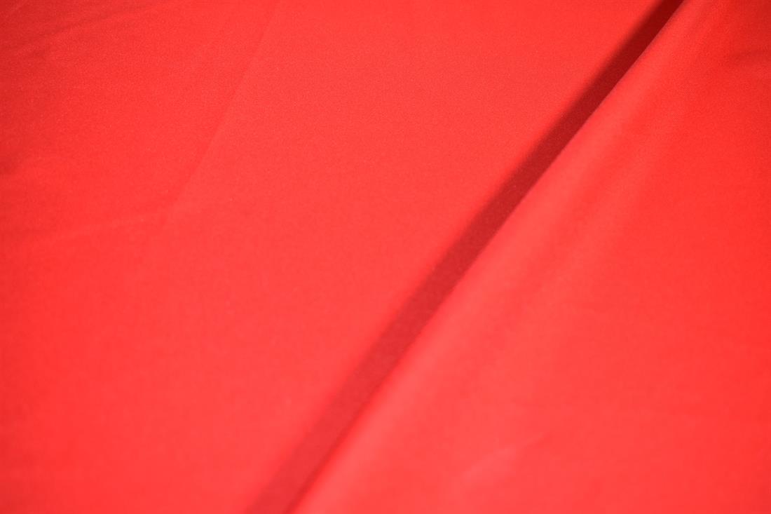 Red- Plain  Polyester Fabric 
Perfect for Dressmaking, Tops, Skirts, Dancewear/ Costumes.
Width: 58"/ 148cmColours may slightly vary due to the lighting during the photo shooting or the monitor's display.