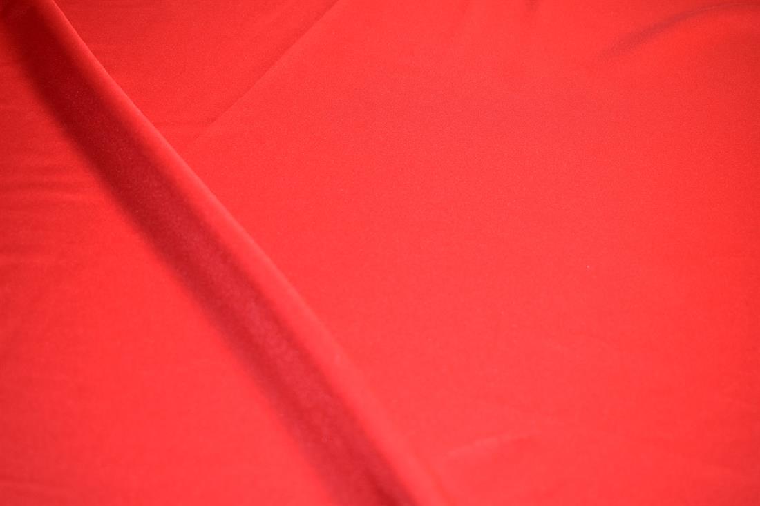 Red- Plain  Polyester Fabric 
Perfect for Dressmaking, Tops, Skirts, Dancewear/ Costumes.
Width: 58"/ 148cmColours may slightly vary due to the lighting during the photo shooting or the monitor's display.