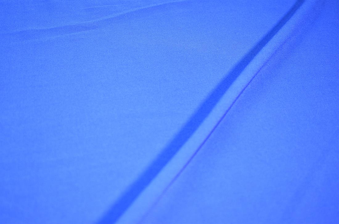 Plain Chiffon Fabric, 
Perfect for Dressmaking, Tops, Skirts, Dancewear/ Costumes.
Width: 58"/ 148cm
Colours may slightly vary due to the lighting during the photo shooting or the monitor's display.
