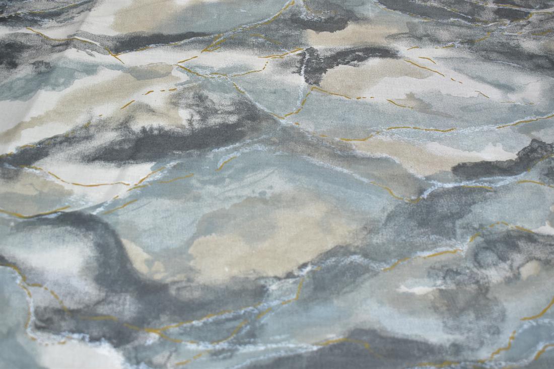 Printed Polyester  FabricPerfect for Dressmaking, Tops, Skirts, Dancewear/ Costumes.
Width: 58"/ 148cm
Colours may slightly vary due to the lighting during the photo shooting or the monitor's display.