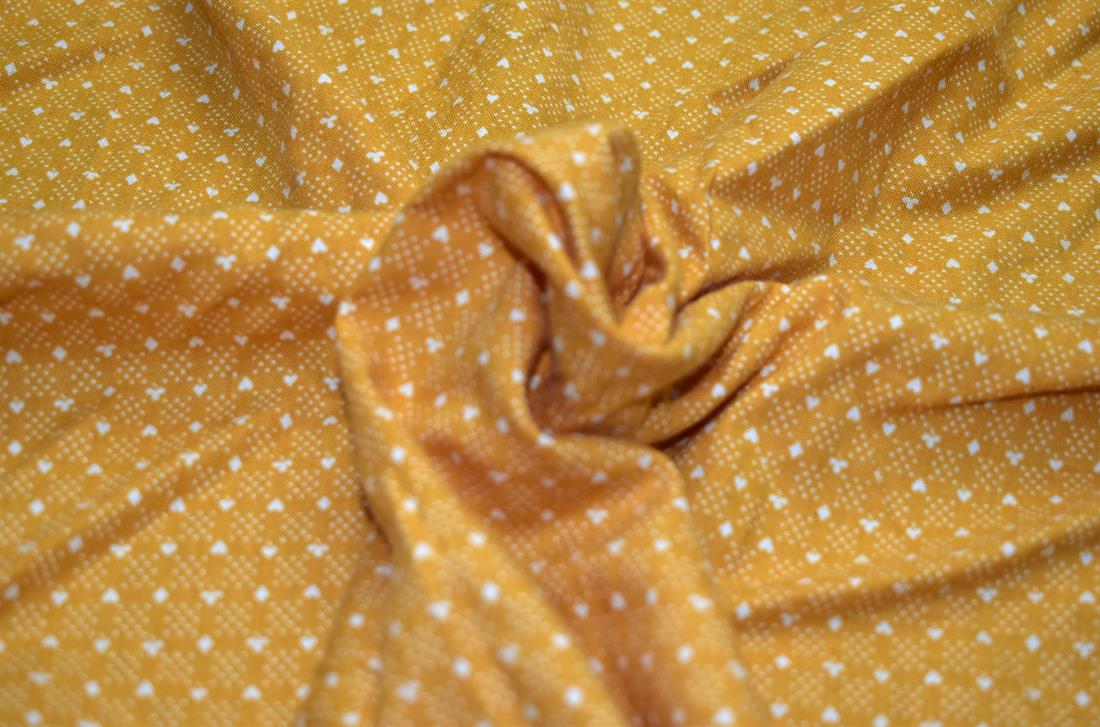 Printed Polyester  Fabric, High Quality 
Perfect for Dressmaking, Tops, Skirts, Dancewear/ Costumes.
Width: 58"/ 148cm
Colours may slightly vary due to the lighting during the photo shooting or the monitor's display.