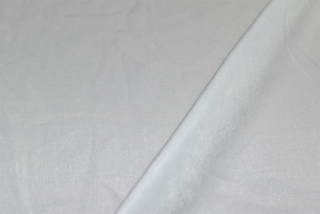 Plain Polyester Fabric, High Quality 
Perfect for Dressmaking, Tops, Skirts, Dancewear/ Costumes.
Width: 58"/ 148cm
Colours may slightly vary due to the lighting during the photo shooting or the monitor's display.