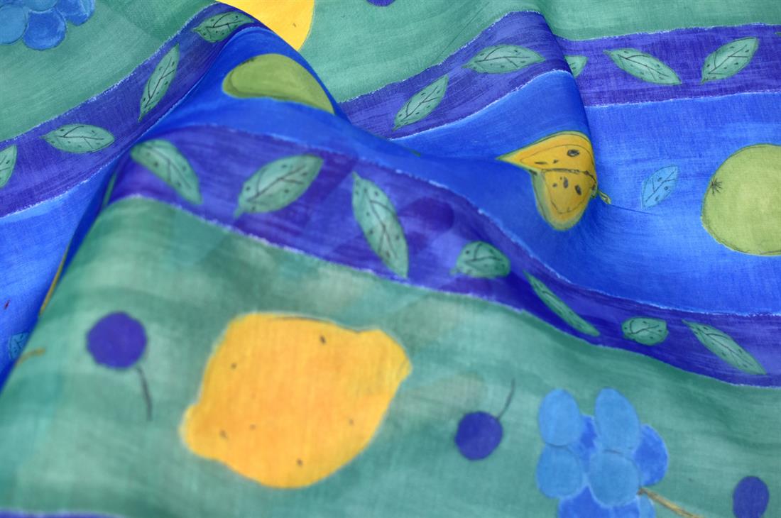 Plain Polyester Fabric (see through Fabric) 
Perfect for Dressmaking, Tops, Skirts, Dancewear/ Costumes.
Width: 58"/ 148cm
Colours may slightly vary due to the lighting during the photo shooting or the monitor's display.