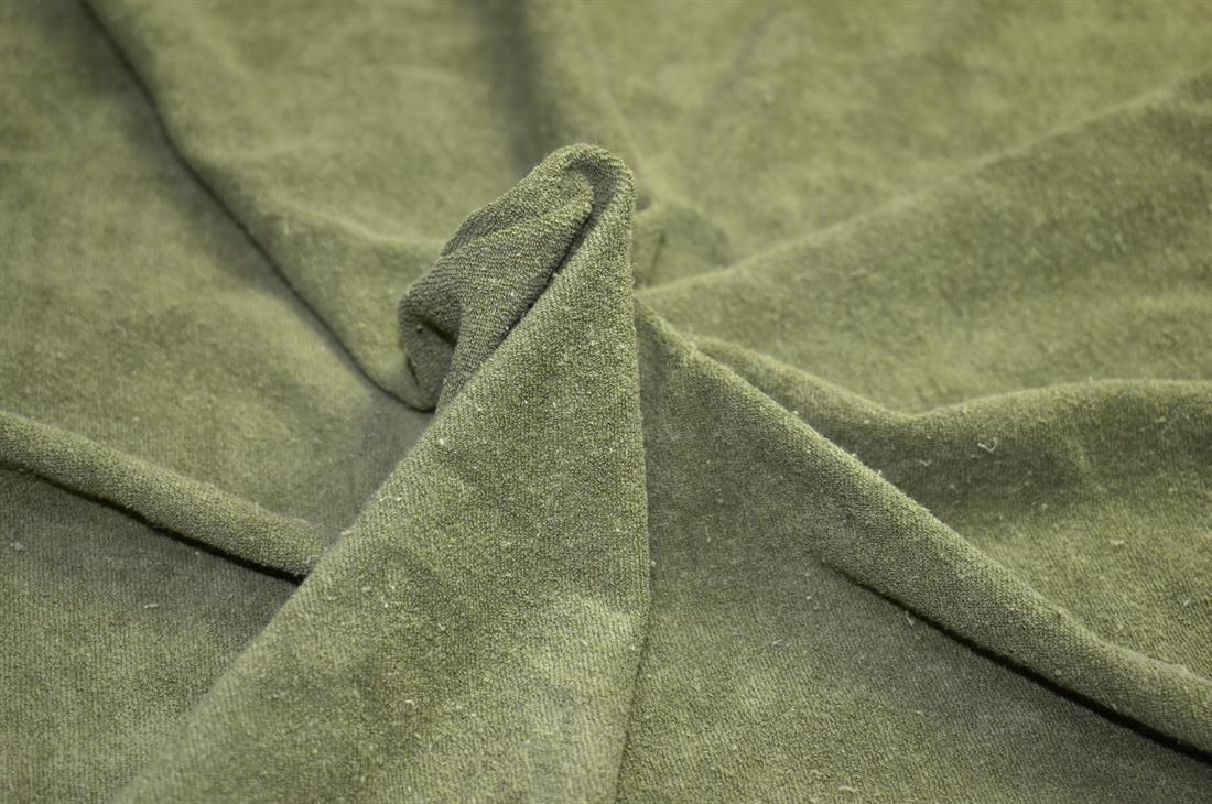Plain Polyester Wool Stretch Knit Making Dress Fabric 
Perfect for Dressmaking, Tops, Skirts, Dancewear/ Costumes.
Width: 59"/ 148cm
Colours may slightly vary due to the lighting during the photo shooting or the monitor's display.