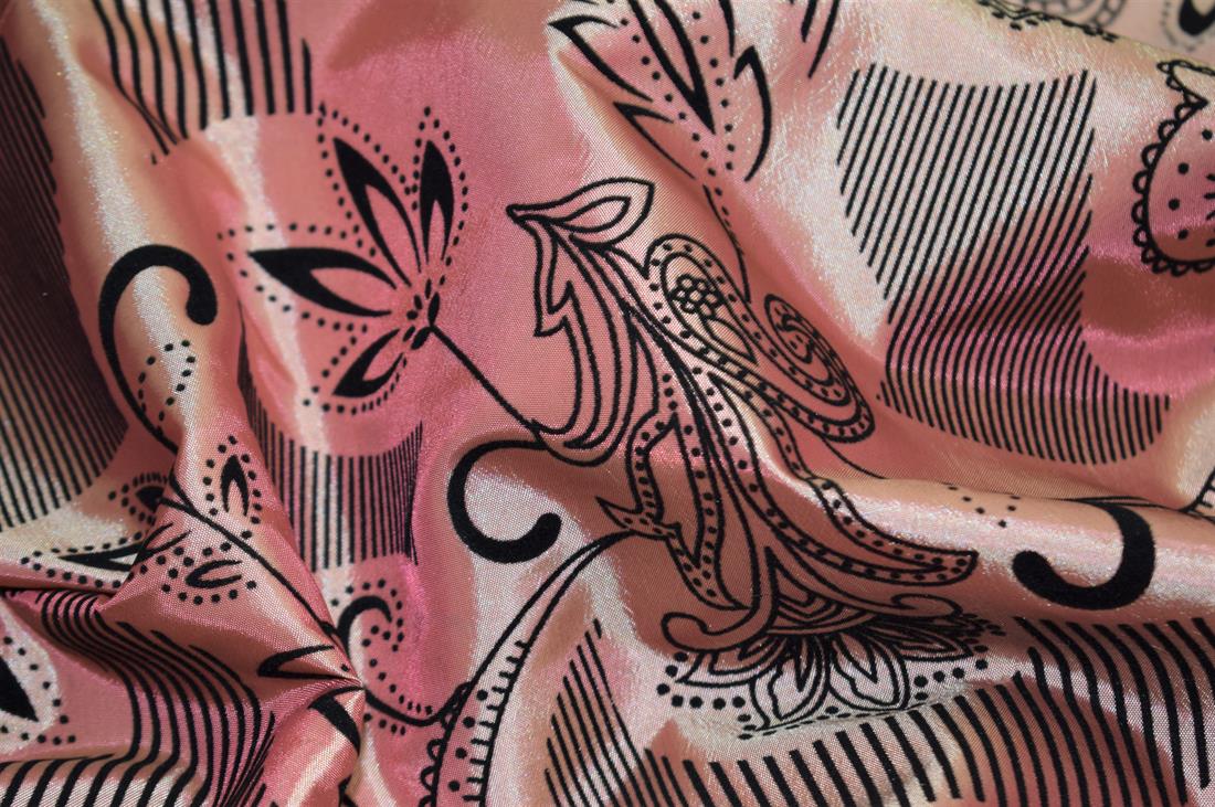 Printed Taffeta Fabric, 145cm Wide, High Quality;
Colours may slightly vary due to the lighting during the photo shooting or the monitor's display.