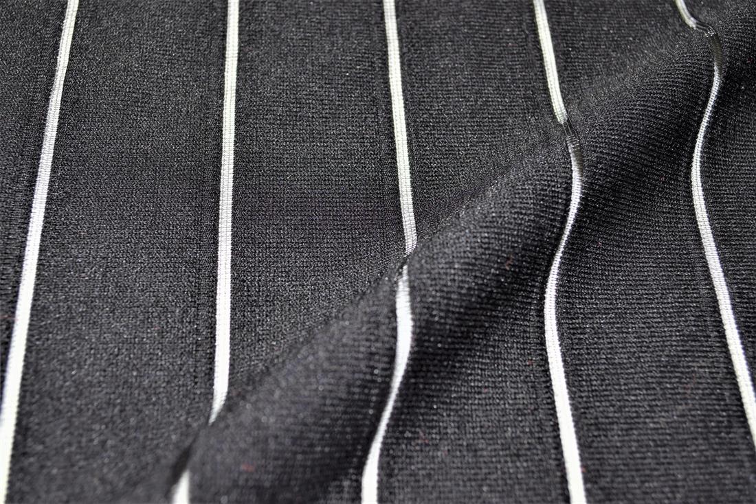Black Stripes jersey fabric one side stretchy 145cm Wide, High Quality;Colours may slightly vary due to the lighting during the photo shooting or the monitor's display.