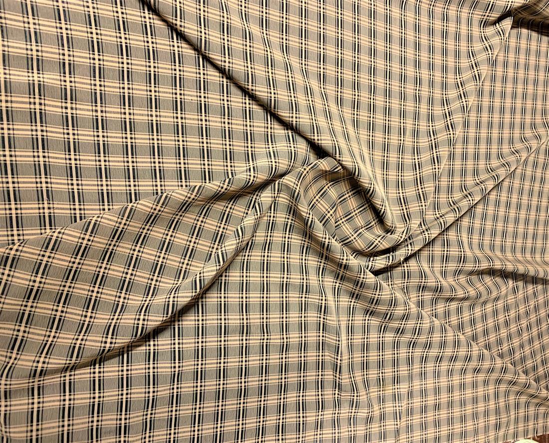 Beige/Balck Check Fabric, 112cm Wide, High Quality;
Colours may slightly vary due to the lighting during the photo shooting or the monitor's display.