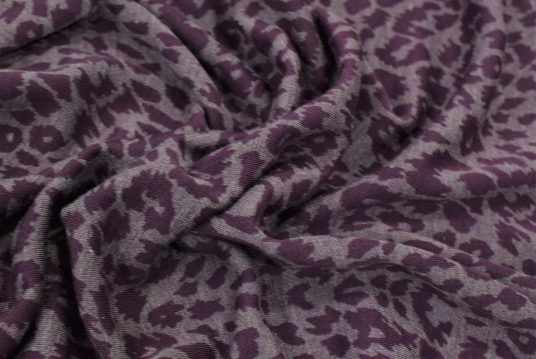 Purple Printed Polyester Fabric, 145cm Wide, High Quality; 
Colours may slightly vary due to the lighting during the photo shooting or the monitor's display.
