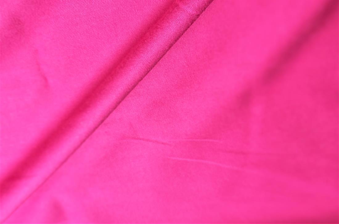 Plain Polyester Fabric, High Quality 
Perfect for Dressmaking, Tops, Skirts, Dancewear/ Costumes 
Colours may slightly vary due to the lighting during the photo shooting or the monitor's display. 
Width: 145cm