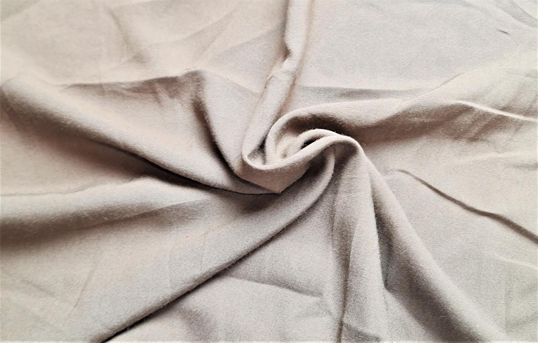 Plian polyester fabric, High Quality Perfect for Dressmaking, Tops, Skirts, Dancewear/ Costumes 
Colours may slightly vary due to the lighting during the photo shooting or the monitor's display. 
Width: 145cm