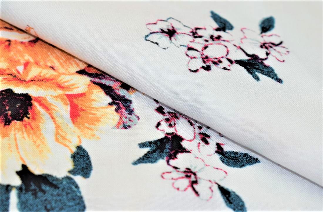 Printed 100% Viscose fabric, Floral Print, 147 cm wide, High Quality fabirc, Perfect for Dressmaking, linings and other crafty projects. Colours may slightly vary due to the lighting during the photo shooting or the monitor's display.