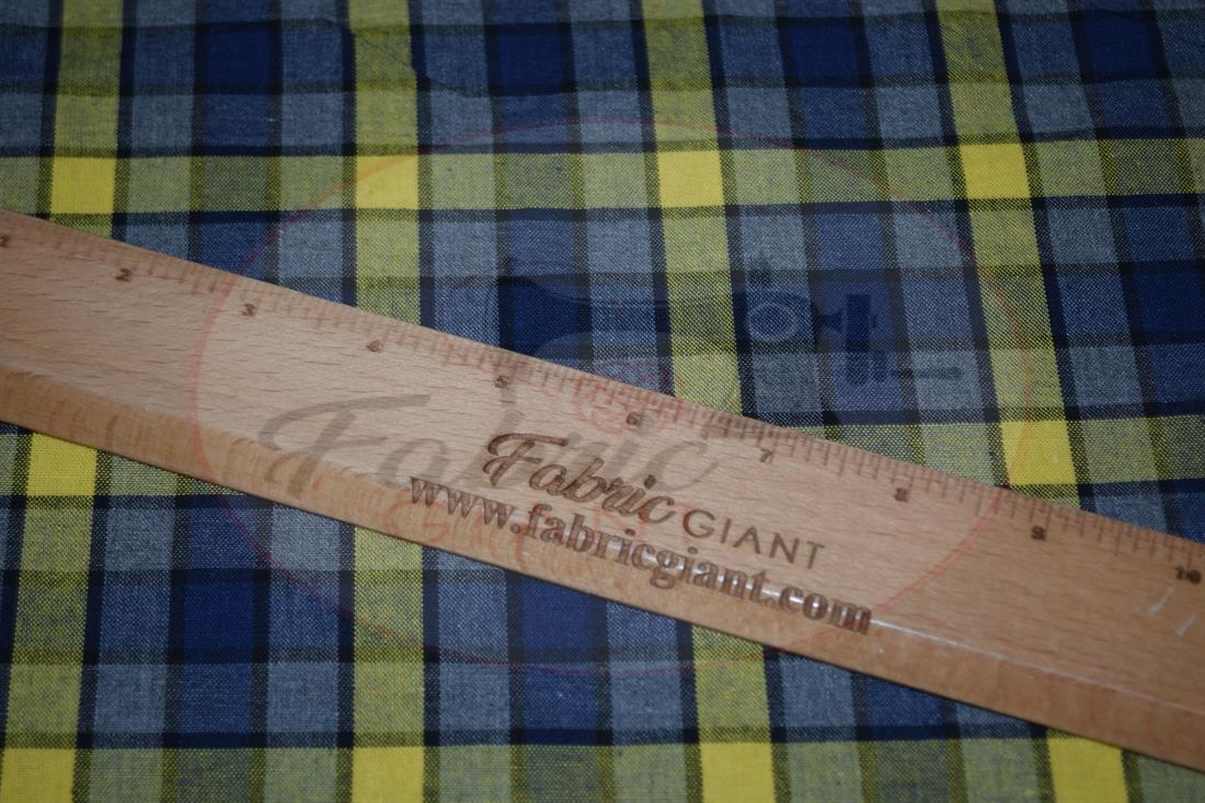 Premium Yarn Dyed/Brush 100% Cotton Fabric Tartan Check Print desing ,High Quality 148 cm Colours may slightly vary due to the lighting during the photo shooting or the monitor's display.