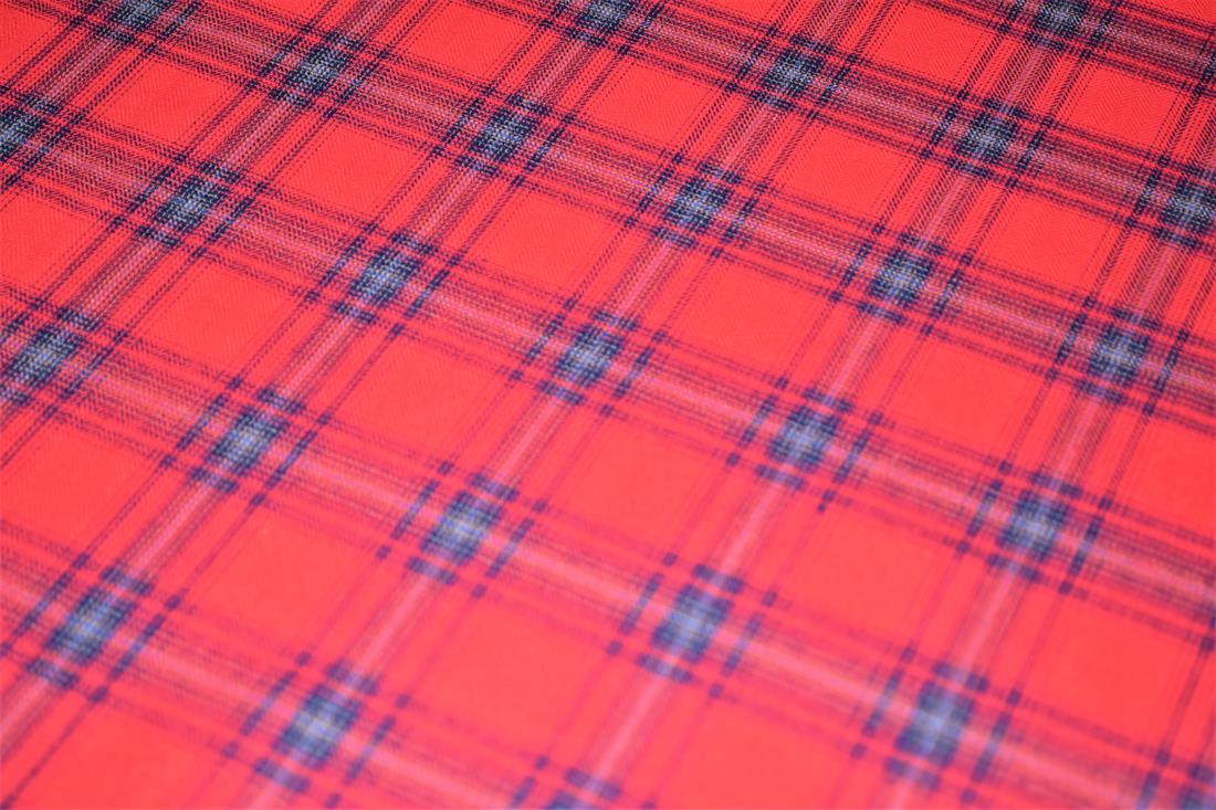 Premium Yarn Dyed/Brush 100% Cotton Fabric Tartan Check Print desing ,High Quality 148 cm Colours may slightly vary due to the lighting during the photo shooting or the monitor's display.
