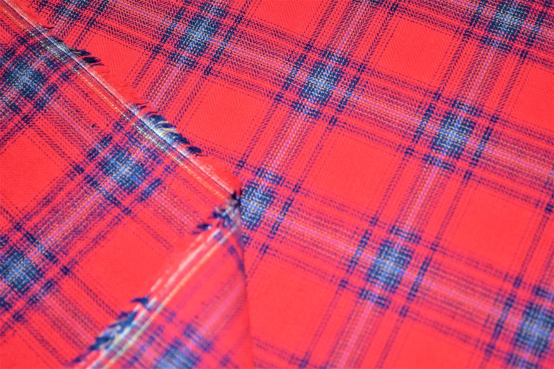 Premium Yarn Dyed/Brush 100% Cotton Fabric Tartan Check Print desing ,High Quality 148 cm Colours may slightly vary due to the lighting during the photo shooting or the monitor's display.