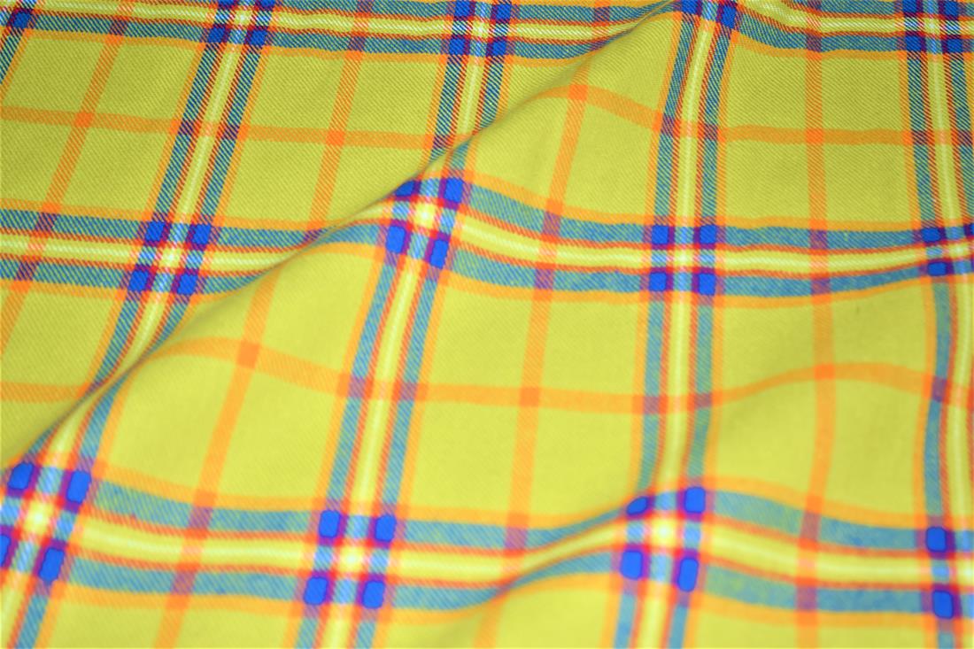 Premium Yarn Dyed/Brush 100% Cotton Fabric Tartan Check Print desing ,High Quality 148 cm Colours may slightly vary due to the lighting during the photo shooting or the monitor's display.