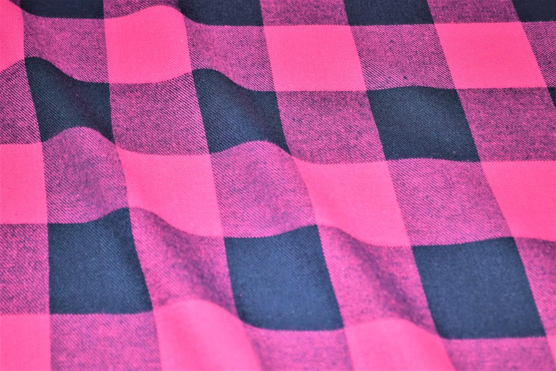 Premium Yarn Dyed/Brush 100% Cotton Fabric Tartan Check Print desing ,High Quality 148 cm Colours may slightly vary due to the lighting during the photo shooting or the monitor's display.