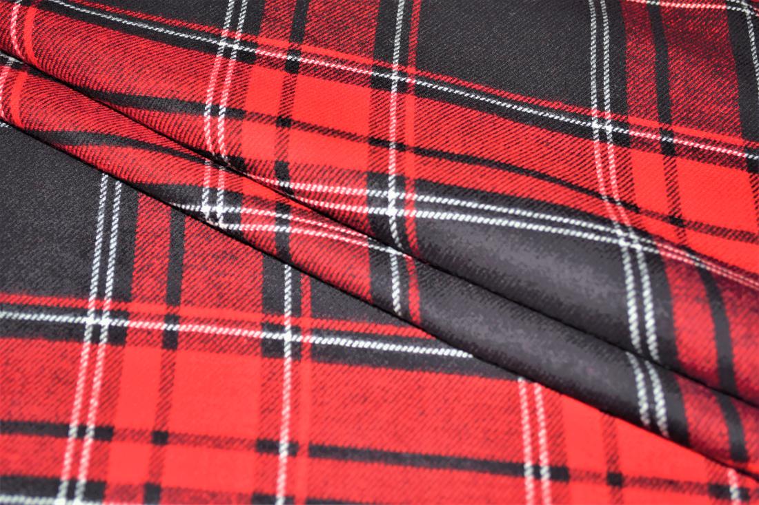 Premium Yarn Dyed/Brush 100% Cotton Fabric Tartan Check Print desing ,High Quality 148 cm Colours may slightly vary due to the lighting during the photo shooting or the monitor's display.