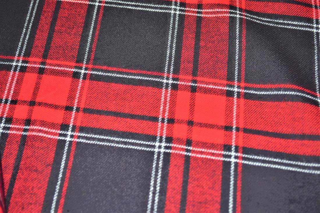 Premium Yarn Dyed/Brush 100% Cotton Fabric Tartan Check Print desing ,High Quality 148 cm Colours may slightly vary due to the lighting during the photo shooting or the monitor's display.
