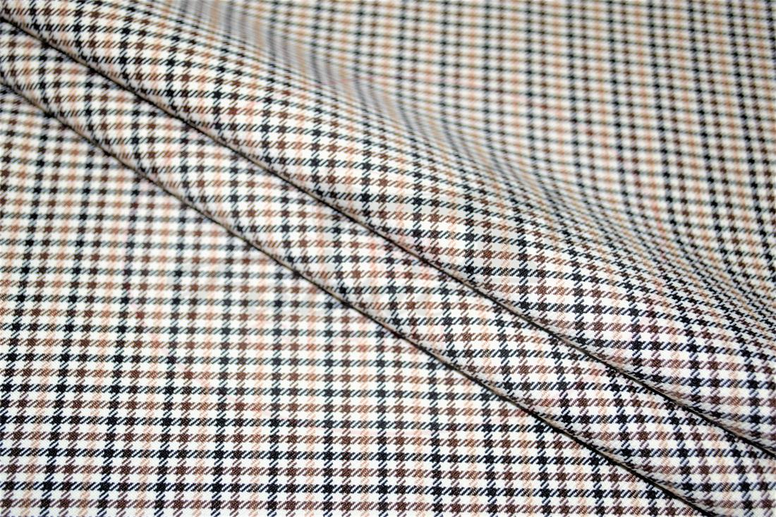 Premium Yarn Dyed/Brush 100% Cotton Fabric Tartan Check Print desing ,High Quality 148 cm Colours may slightly vary due to the lighting during the photo shooting or the monitor's display.